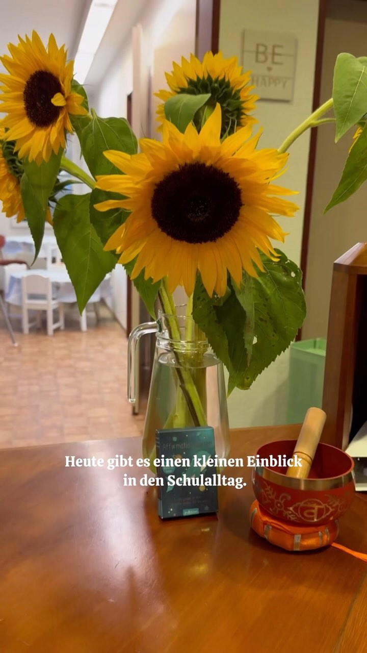 Bild aus dem Instagram-Beitrag &laquo;Jede Woche geben wir euch einen kleinen Einblick in unseren Schultag!&raquo;