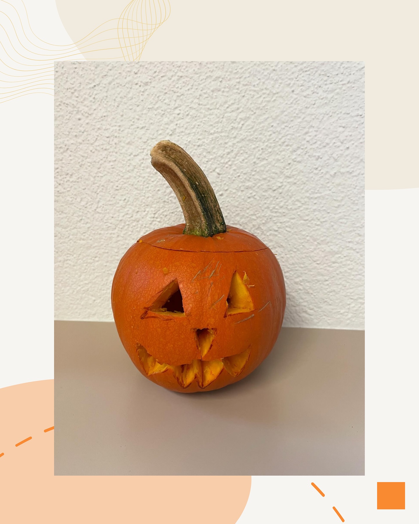 Bild aus dem Instagram-Beitrag &laquo;Halloween steht vor der T&uuml;r und unsere Schule ist bereit!&raquo;
