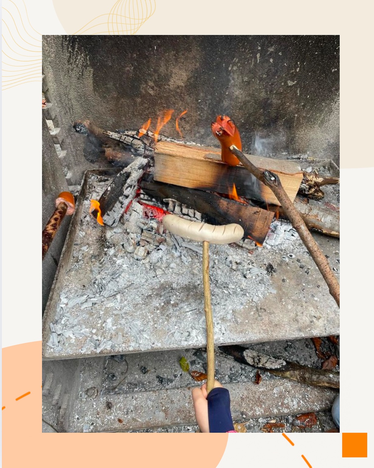 Bild aus dem Instagram-Beitrag &laquo;Abenteuer im Wald: Thema Feuer im Fach NMG&raquo;