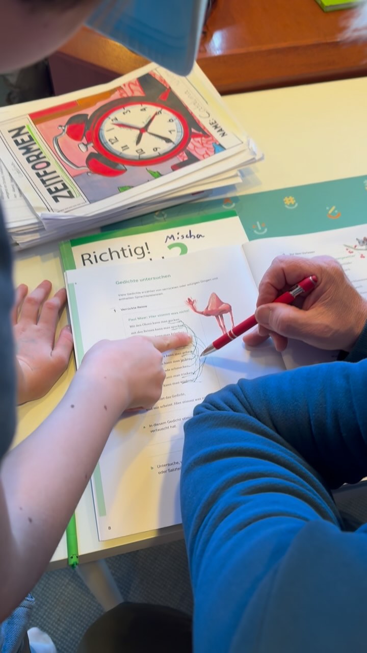 Bild aus dem Instagram-Beitrag &laquo;Deutschunterricht an der Mittelstufe in der LMS Privatschule&raquo;
